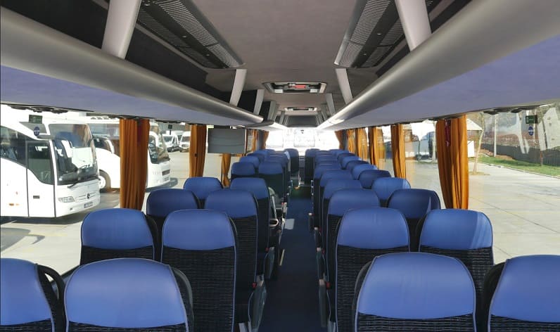 France: Coaches booking in Bourgogne-Franche-Comté in Bourgogne-Franche-Comté and Dijon
